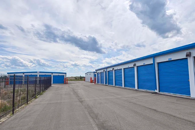 Drive up storage units at SmartStop Self Storage - 243232RainbowRd Chestermere, AB