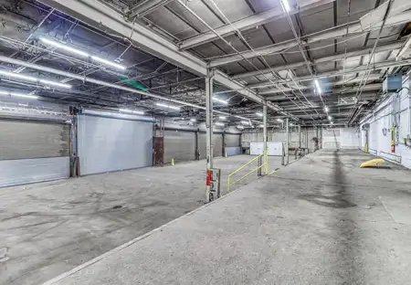 SmartStopSelfStorage-NewarkNJ-99EvergreenAve-Interior Loading Bays