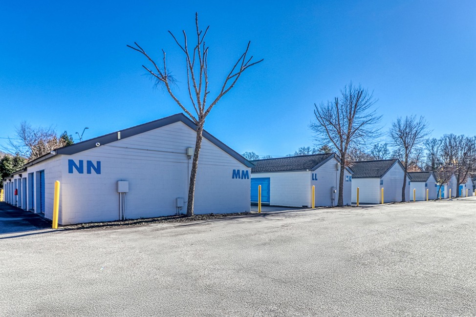 SmartStopSelfStorage-ArdenNC-6LongShoalsRd-Drive Up Units