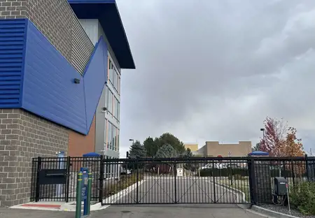 SmartStopSelfStorage-AuroraCO-3633NWaldenCircle-Gate Access
