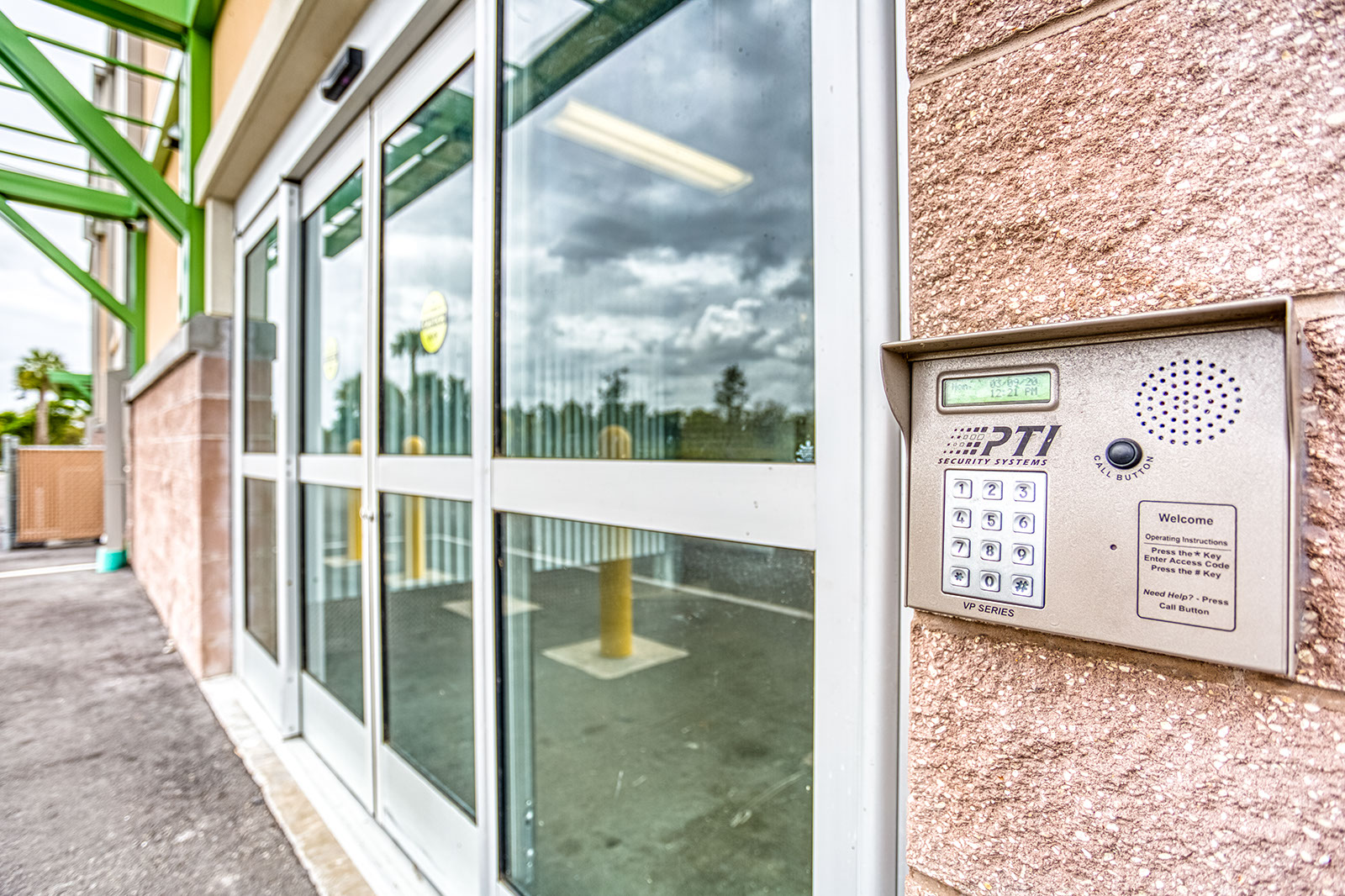 SmartStopSelfStorage-PembrokePinesFL-18804PinesBlvd-Security