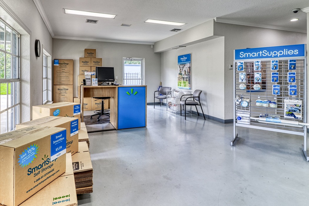 SmartStopSelfStorage-LakeWorthFL-8135LakeWorthRd-Office