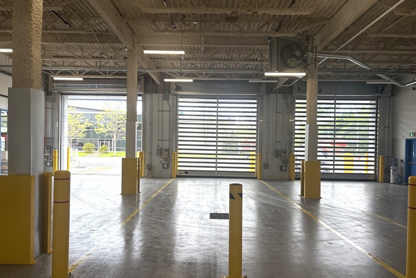 SmartStop Self Storage Facility at 5500 Rue Notre-Dame West Montreal, QC-loadbay2