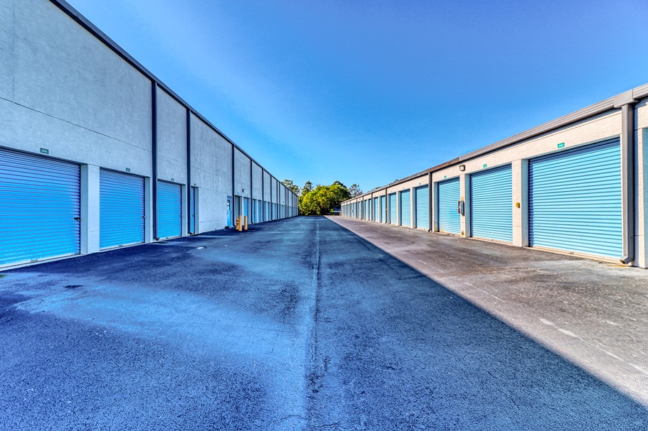 SmartStopSelfStorage-NaplesFL-7755PreserveLane-ExteriorUnits