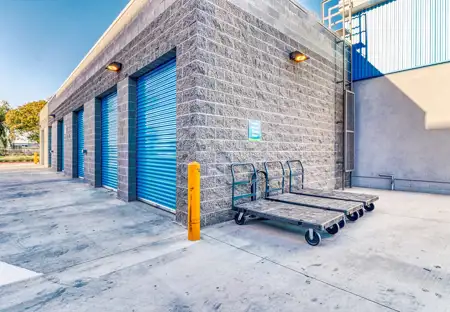 SmartStop Self Storage Facility 970 industrial Blvd, Chula Vista - Hand Carts