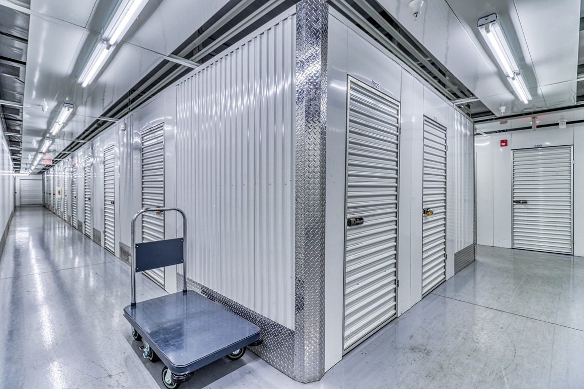 SmartStopSelfStorage-RiverviewFL-9811ProgressBlvd-MovingCarts