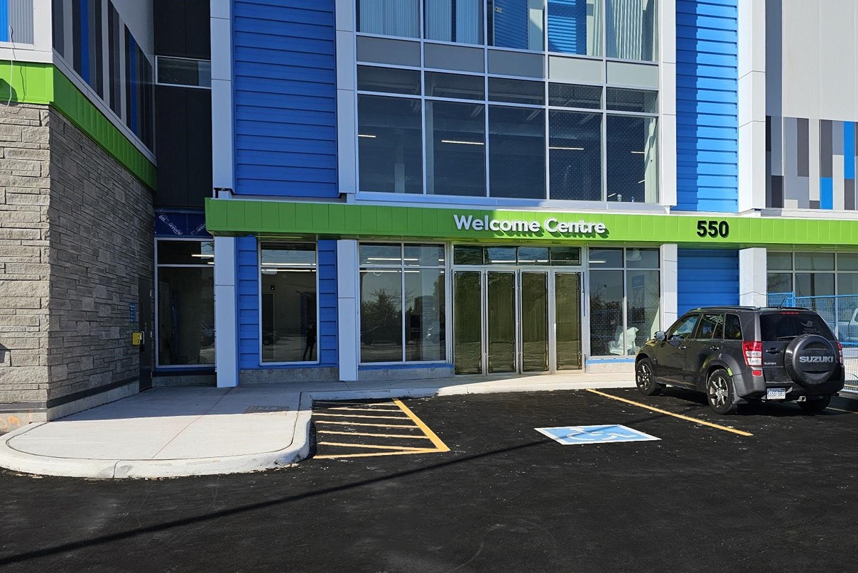 SmartStopSelfStorage-HamiltonONT-550 Centennial Pkwy N-Welcome Center