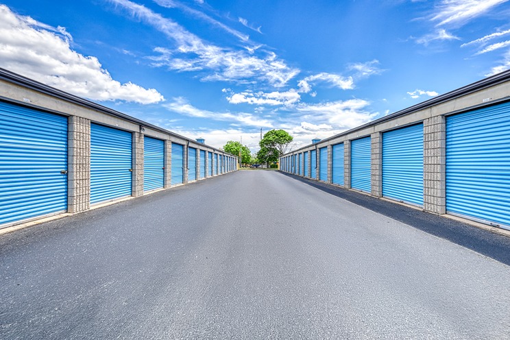 Drive Up Units at SmartStopSelfStorage_1197 Plains Rd, Burlington, ON