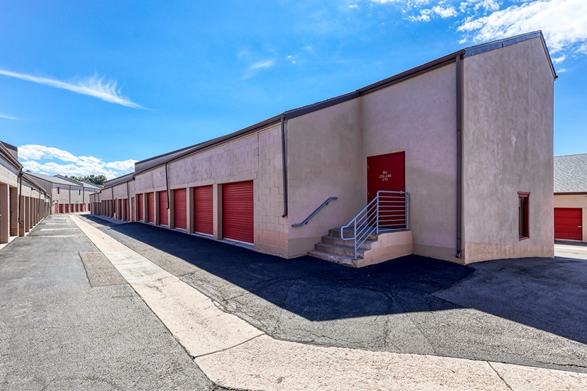 Drive Up units at DTC Self Storage 7326 S Yosemite St Centennial, CO 80112