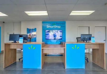 SmartStopSelfStorage-BurlingtonONT-4491MainwayDr-Office