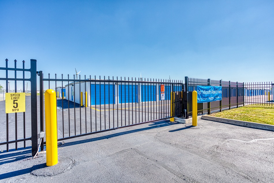 SmartStopSelfStorage-GreenvilleOH-1325BendenWay-Gate