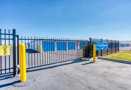 SmartStopSelfStorage-GreenvilleOH-1325BendenWay-Gate