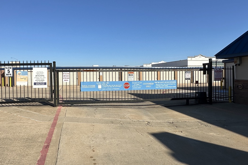 SmartStopSelfStorage-CorinthTX-3701FM2181-Gate