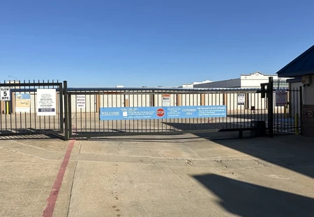 SmartStopSelfStorage-CorinthTX-3701FM2181-Gate