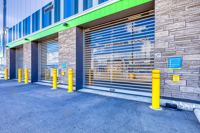 SmartStopSelfStorage-HamiltonONT-550 Centennial Pkwy N-LoadingBay