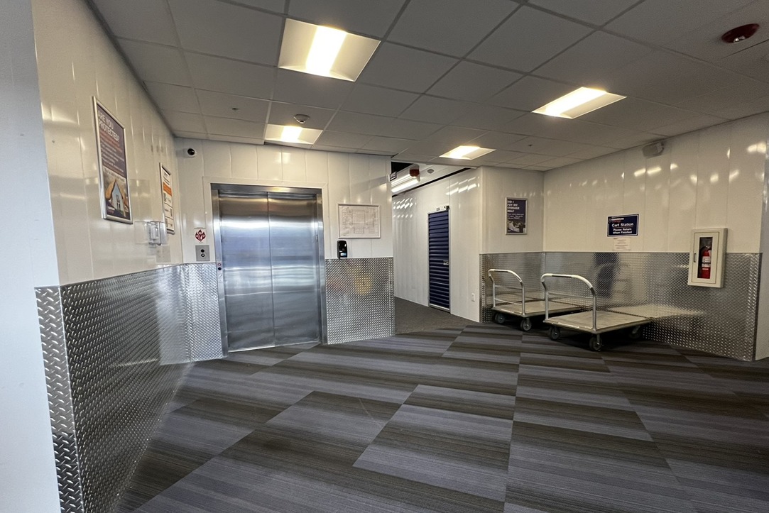 SmartStopSelfStorage-AuroraCO-3633NWaldenCircle-Elevators