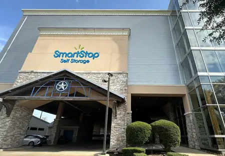 SmartStopSelfStorage-HoustonTX-2412WHolcombeBlvd-Hero