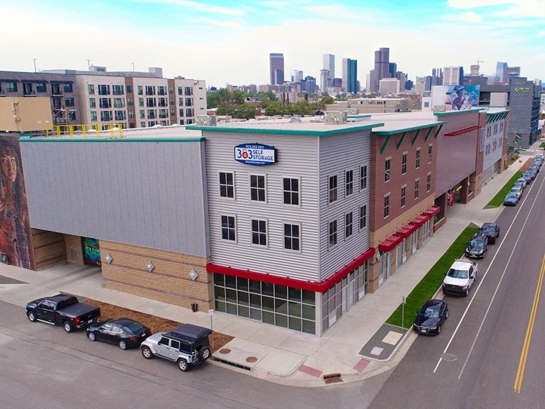 Storefront at 303SelfStorage-DenverCO-3270BlakeSt