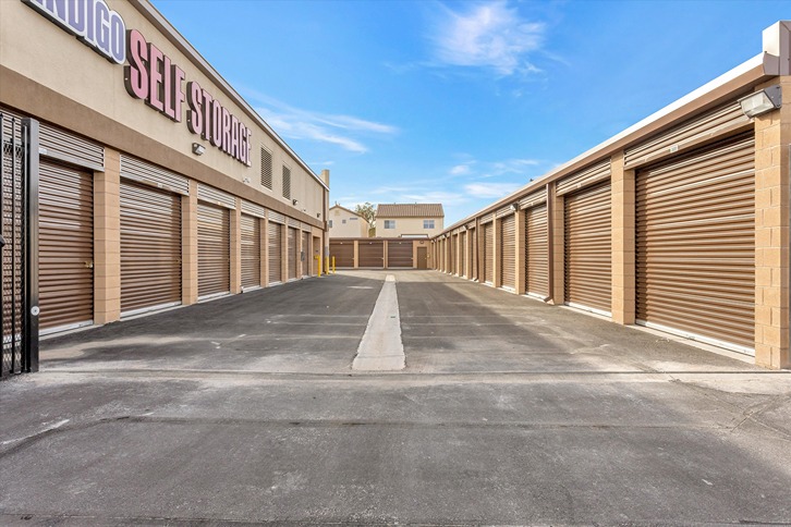 Indigo Self Storage-7475SDecaturBlvd-DriveUp2