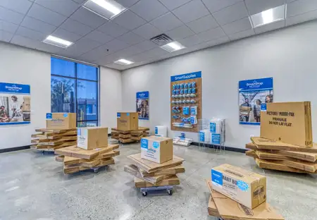 SmartStop Self Storage Facility 970 industrial Blvd, Chula Vista - Moving Supplies