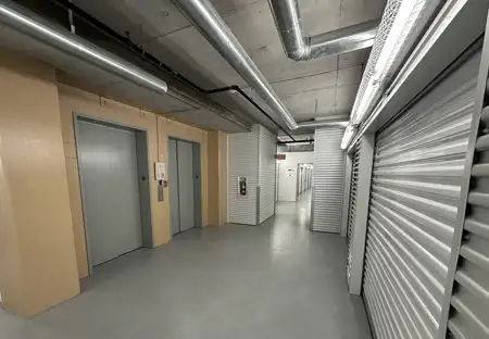 SmartStopSelfStorage-HoustonTX-2412WHolcombeBlvd-Elevators