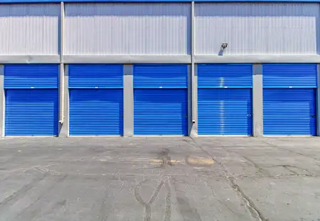 SmartStopSelfStorage-LasVegasNV-8020SLasVegasBlvd-DriveUpUnits
