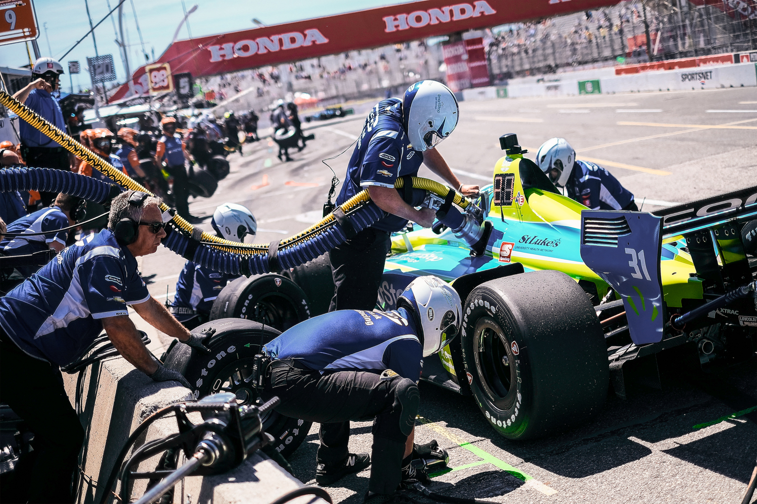 SmartStop, Carlin Motorsports, and Sage Karam, indy car pitstop in Toronto Canada